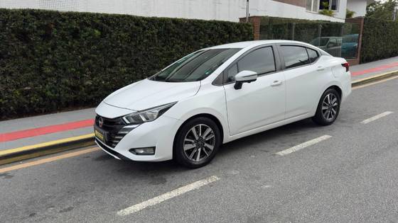 NISSAN VERSA 1.6 16V FLEX ADVANCE XTRONIC NISSAN VERSA 1.6 16V FLEX ADVANCE XTRONIC